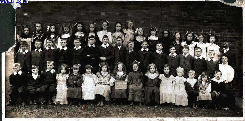 Junior and Senior pupils, Kiveton School 1909