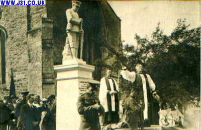 Laughton en le Morthen war memorial